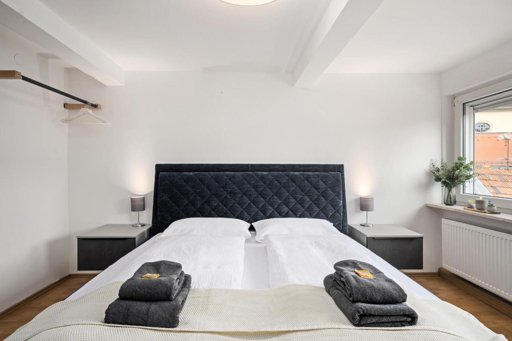 Modernes Appartementhaus Mit Self-Checkin Im Herzen Der Stadt Bad Kissingen Ruang foto